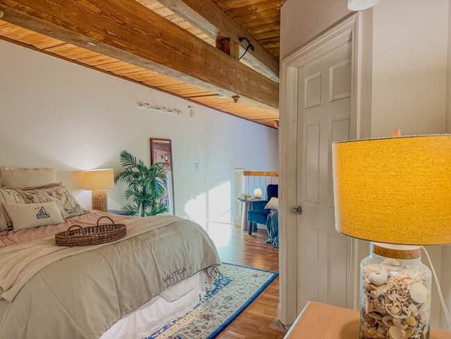 Building Photo - 494 Woonasquatucket Ave