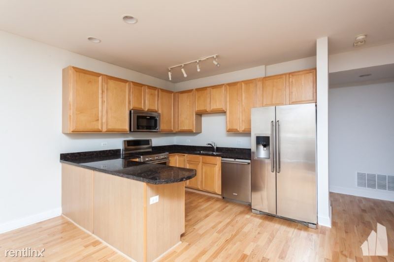 Foto principal - 2320 W St Paul Ave