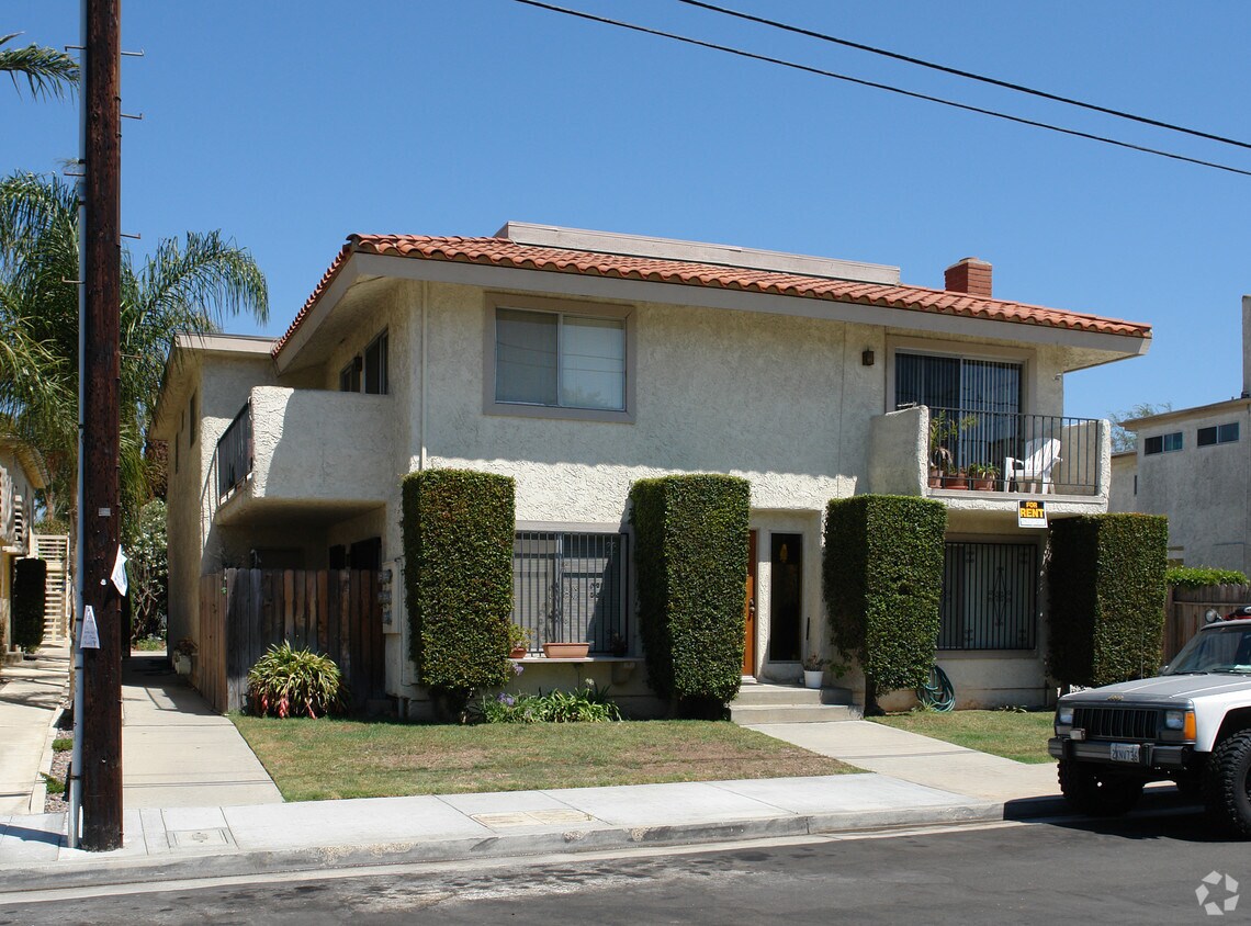 Building Photo - 16782 Hoskins St