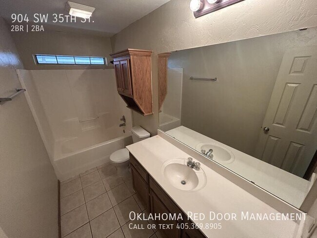 Foto del edificio - 904 SW 35th St