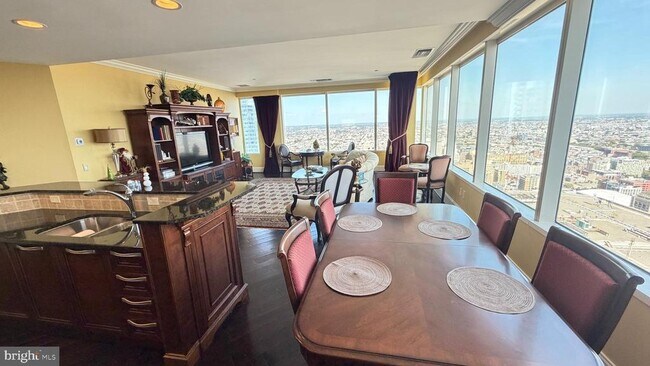 Foto del edificio - 50 S 16th St