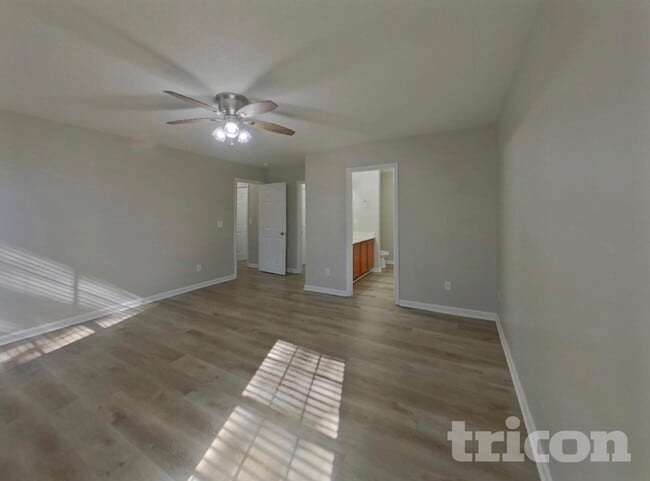 Building Photo - Ready To Move Now In Alderwood Ct.