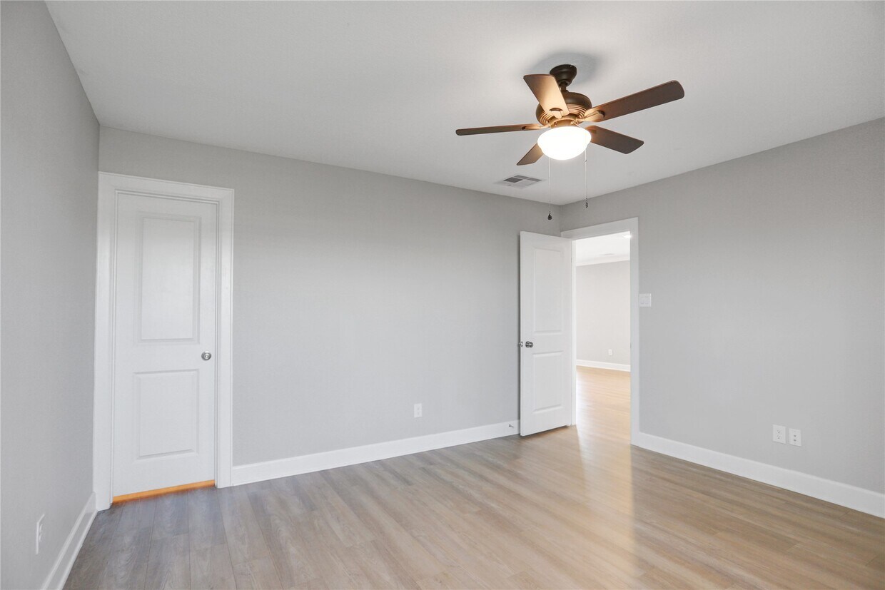 Foto del edificio - 4235 Palmetto Grv Ln