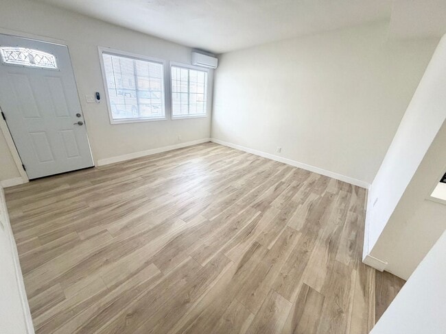 Building Photo - M Sullivan