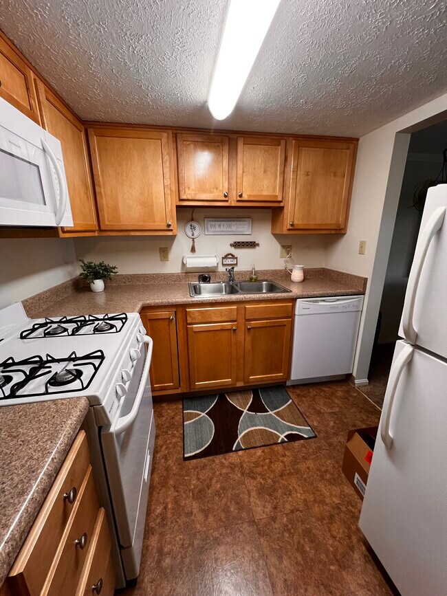 Foto del edificio - Penn Grove and Colony Apartments