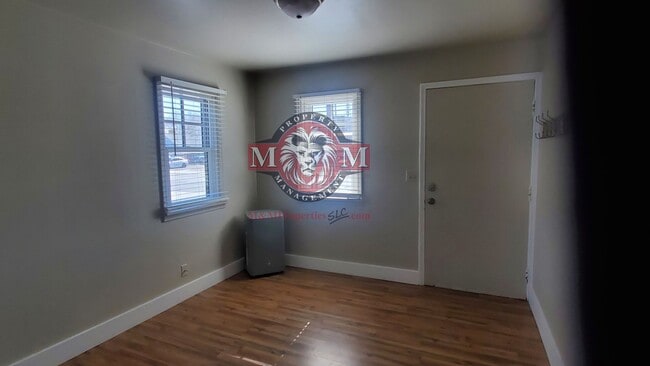 Foto del edificio - Cozy 1 Bd 1 Bath Remodeled Duplex