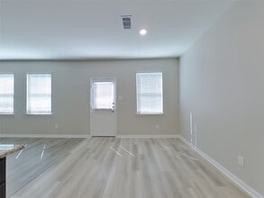 Building Photo - 23064 Shakespeare Dr