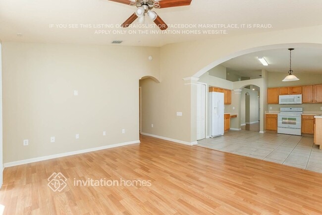 Building Photo - 25422 Lexington Oaks Blvd