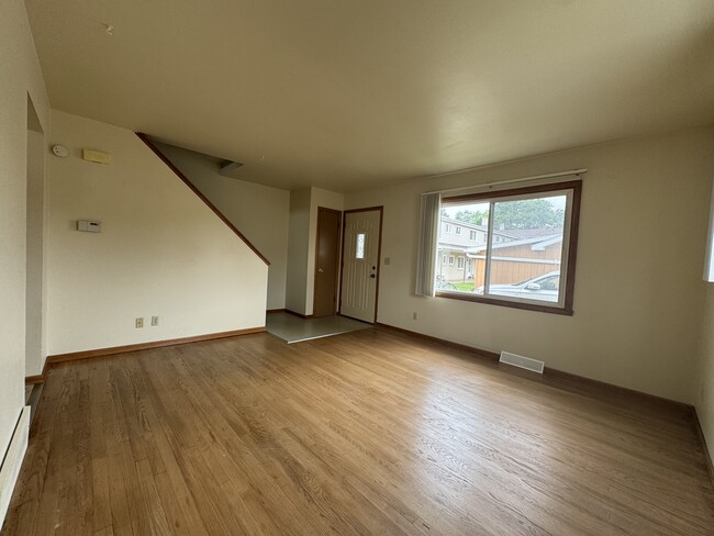 Foto del edificio - 2155 S Fountain Ave