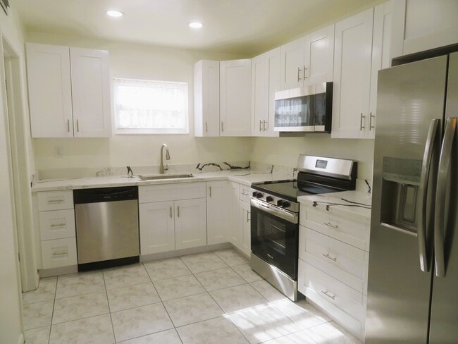 renovated kitchen - 4532 Bougainvilla Dr