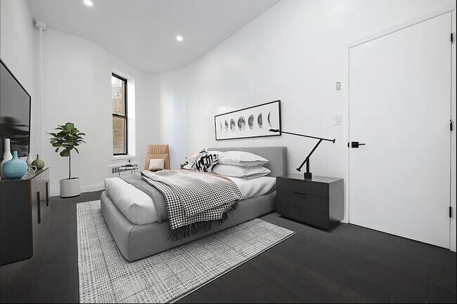 Building Photo - 237 West 72nd Street