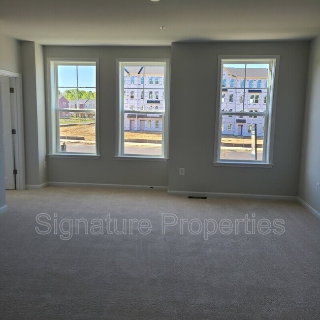 Building Photo - 9278 Magellan Pky