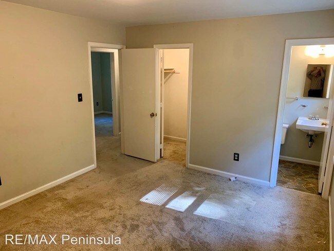 Building Photo - 3 br, 1.5 bath House - 101 Stanley Drive