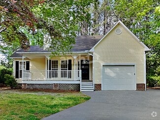 Building Photo - 1004 Moat Ct