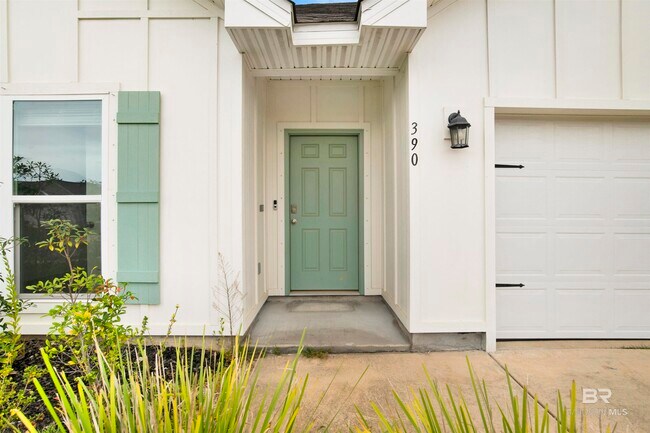 Foto del edificio - 390 Gemini St