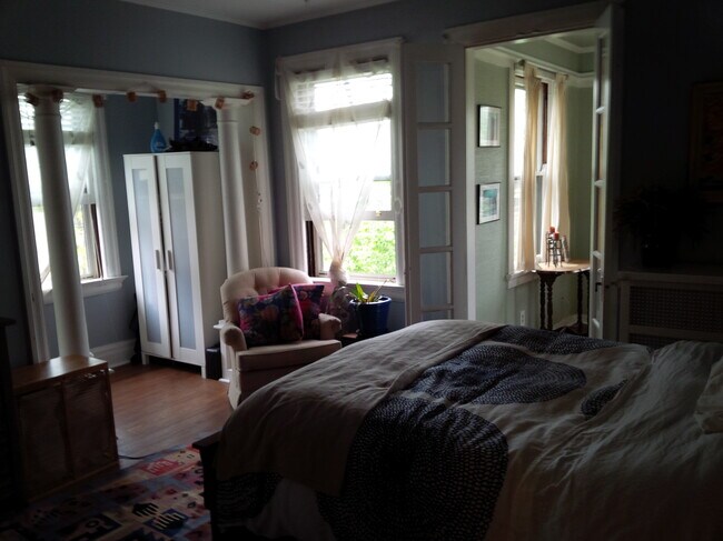 Foto del edificio - 3627 Middleton Ave