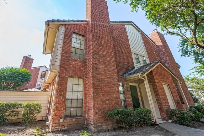 Foto del edificio - 2211 S Kirkwood Rd