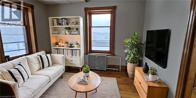 Photo du bâtiment - 130 Brown St