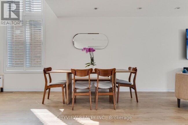 Building Photo - 41 Bellagio Ave