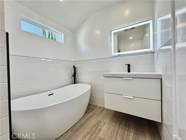 Foto del edificio - 4918 Haskell Ave