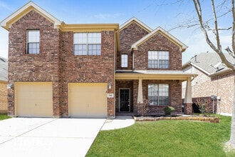 Building Photo - 719 Hickory Ln