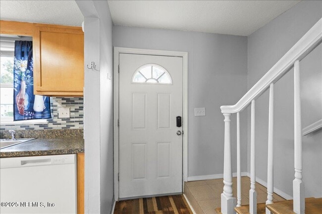 Building Photo - 11406 Bedford Oaks Dr