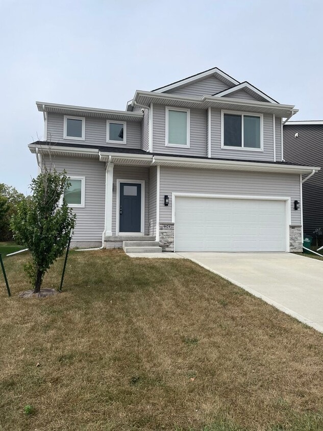 FREE RENT SPECIAL! 3 bedroom 3 bathroom S... - FREE RENT SPECIAL!  3 bedroom 3 bathroom S...