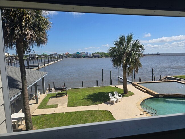 Foto del edificio - 580 Pleasure Island Blvd