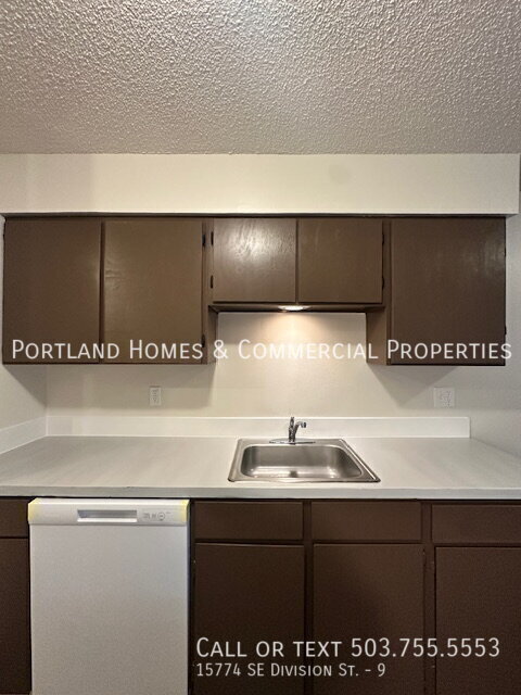 Foto del edificio - 15774 SE Division St