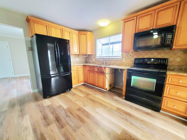 Foto del edificio - 3872 Old Forge Rd