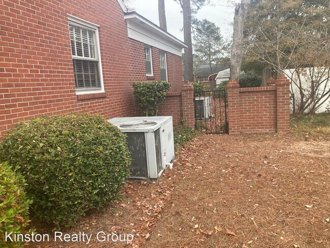 Foto del edificio - 3 br, 2 bath House - 1511 West Rd.