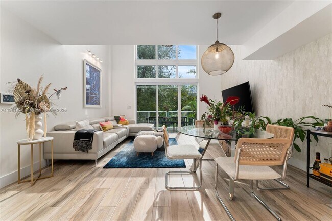 Foto del edificio - 455 NE 39th St