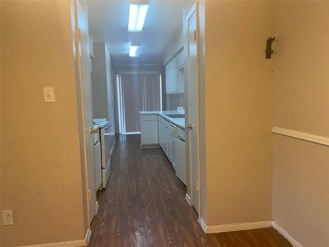 Foto del edificio - 6200 W Tidwell Rd