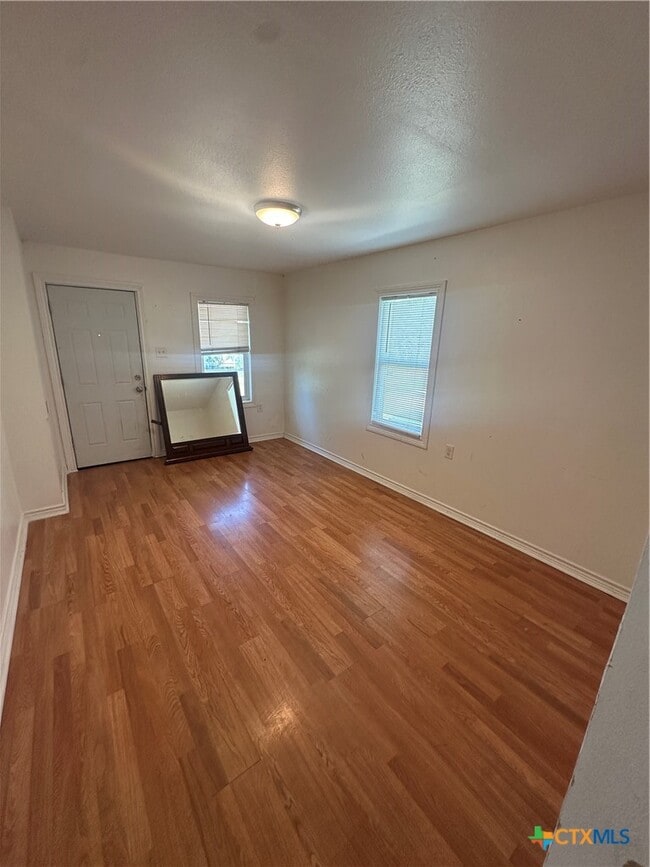 Building Photo - 808 S Cameron St