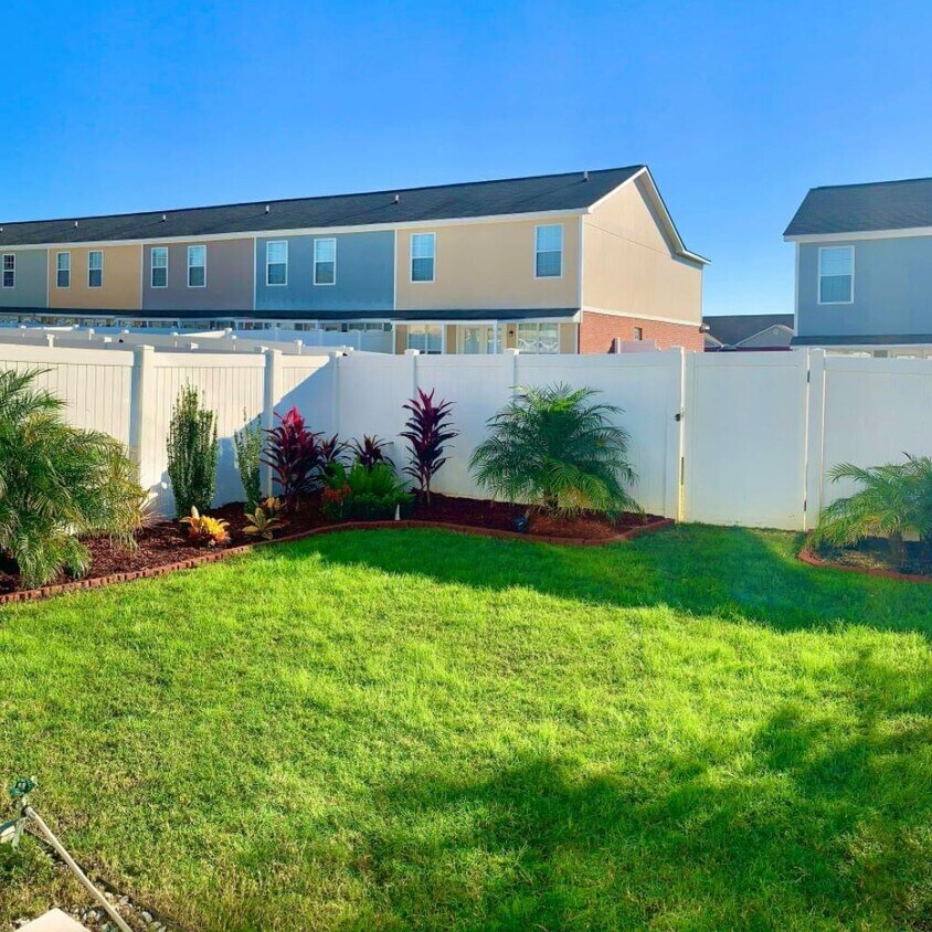 Building Photo - 312 Claremont Avenue