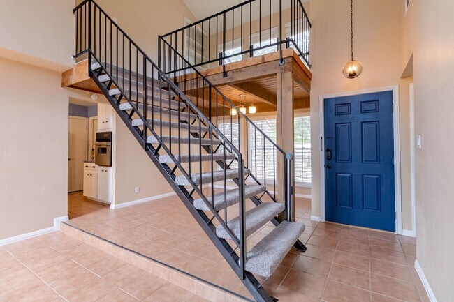 Foto del edificio - Charming 3 bed 2 bath Home in NW Austin!