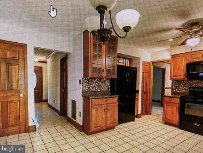 Building Photo - 3 Woodflower Ct