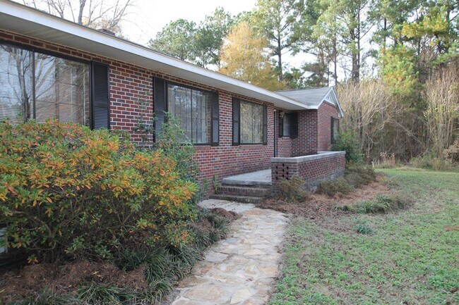 Foto del edificio - 2845 Blaney Rd