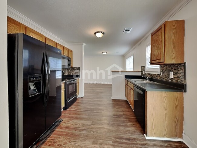 Building Photo - 22 Willow Bend Dr