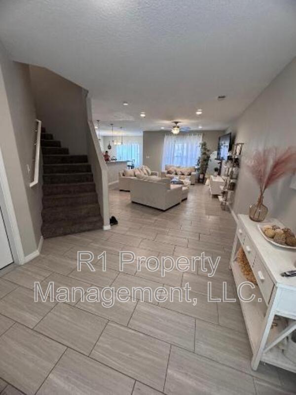Foto del edificio - 13727 Covered Wagon Ave SE