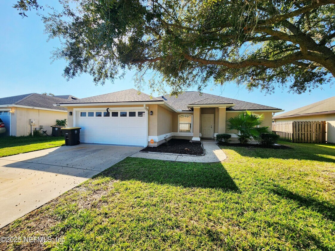 Primary Photo - 6504 Crimson Leaf Ln