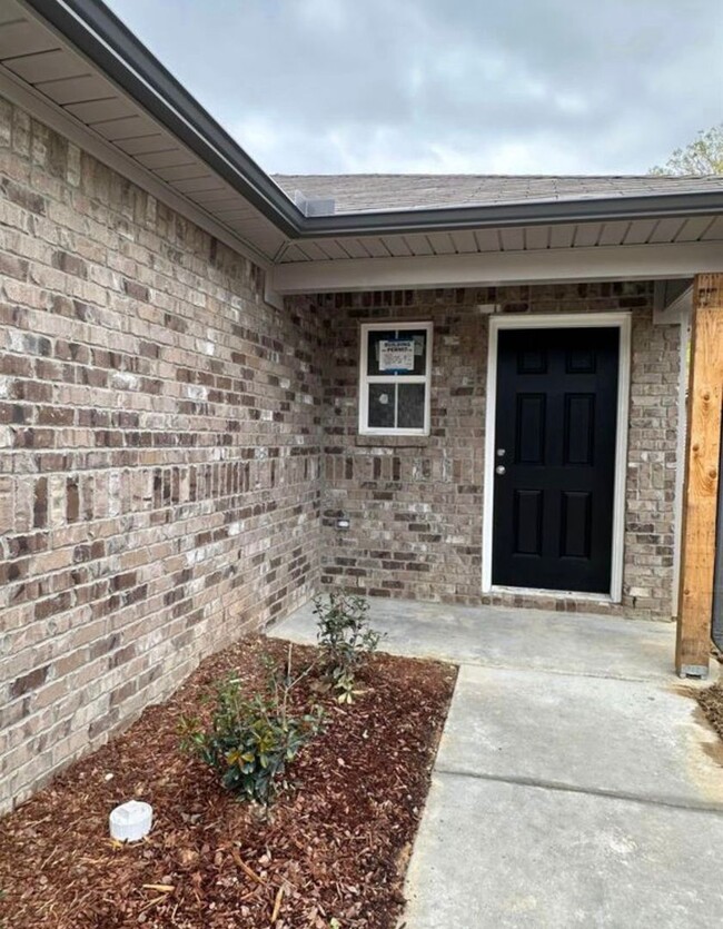 Building Photo - New Construction - 3 bed/2 bath