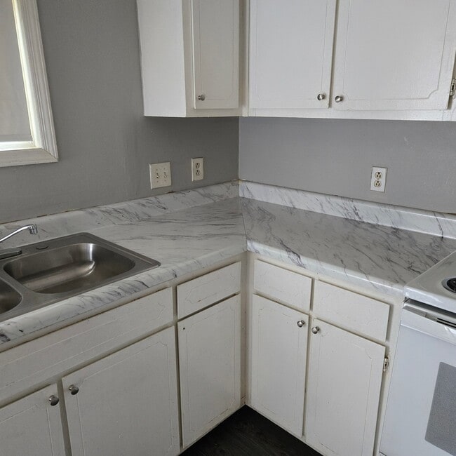 Building Photo - 4836 Mamie Carter Dr