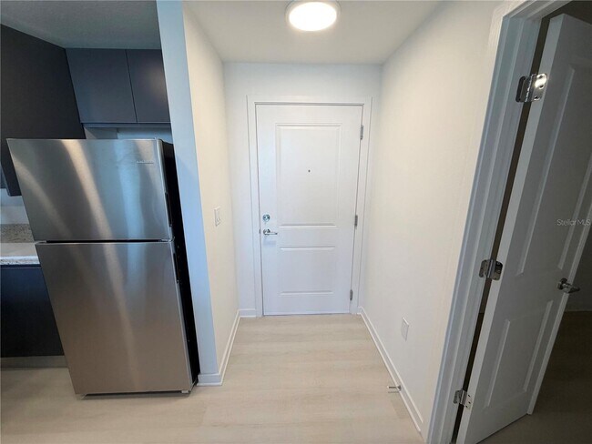 Foto del edificio - 5587 Millenia Blvd