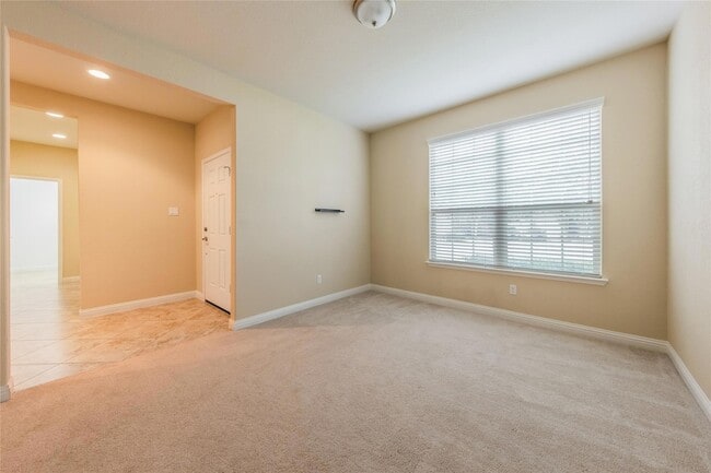 Foto del edificio - 1920 Mary Ella Dr