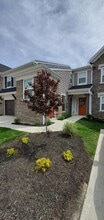 Building Photo - 686 Daphne Wy