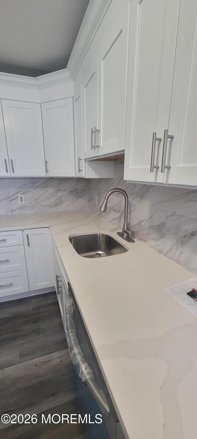 Building Photo - 358 Raritan St