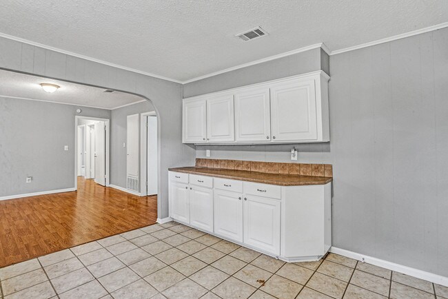 Building Photo - Beautiful Home for Lease!