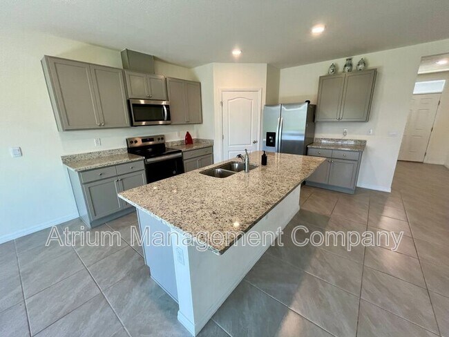 Building Photo - 1707 Jindo Dr