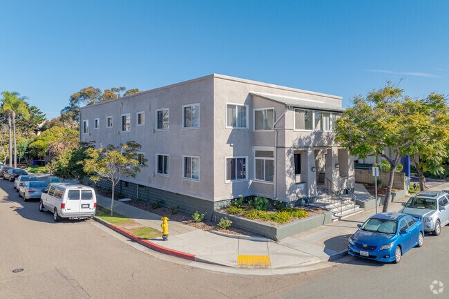 630 W Washington Street - 630 W Washington St